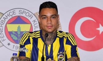 Fenerbahçeli eski futbolcu Van der Wiel'i dolandırdıkları iddia edilen menajerlere hapis cezası