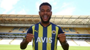 Fenerbahçe'nin yeni transferi sahne aldı! Joshua King'in gördüğü sarı kart tepki topladı