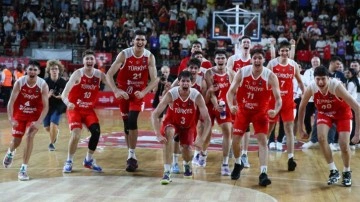 FIBA 18 Yaş Altı Erkekler Avrupa Basketbol Şampiyonası'nda finaldeyiz