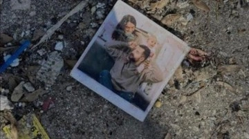 Fotoğrafın enkazdaki aileye ait olduğu iddia edildi! Gerçek çok geçmeden ortaya çıktı