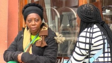 Gabonlu Dina'nın ailesi cenazeyi almak için Adli Tıp'a geldi