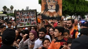 Galatasaray, Adana'da coşkuyla karşılandı
