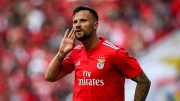 Galatasaray Seferovic transferini duyurdu: Görüşmeler başladı