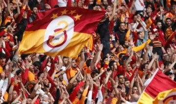 Galatasaray taraftarından 'Hükümet istifa' tezahüratı!