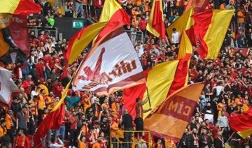 Galatasaray tribünlerinde şampiyonluk şarkıları
