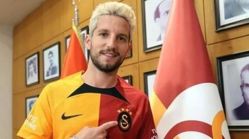 Galatasaray'da 10 numaralı forma Dries Mertens'e verildi