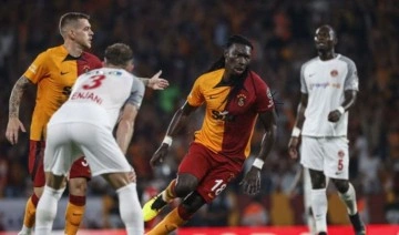 Galatasaray'da Seferovic, formayı Gomis'e kaptırdı!