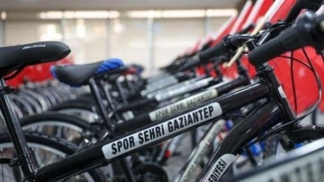 Gaziantep Büyükşehir, 100 personele bisiklet hediye etti