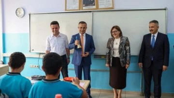 Gaziantep Büyükşehir LGS ve YKS'ye girecek öğrencilere deneme sınavları düzenliyor