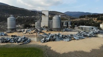 Gaziantep'te depremde dev buğday ve mısır siloları paramparça oldu