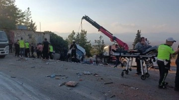 Gaziantep'te freni patlayan kamyon, kırmızı ışıkta araçları biçti: 5 ölü, 17 yaralı