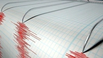 Gece saatlerinde fena sallandı! AFAD son depremin şiddetini açıkladı