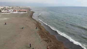 Geçen sene adım atacak yer yoktu, 14 km'lik plaj boş kaldı!