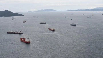 Gemiler haftalardır bekliyor! Panama Kanalı'ndaki kısıtlama 10 ay daha uzayacak