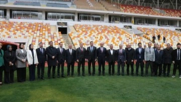 Gençlik ve Spor Bakanı, Yeni Malatya Stadyumu'nu inceledi