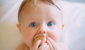 Göz hastalıkları uzmanından prematüre bebekler için uyarı