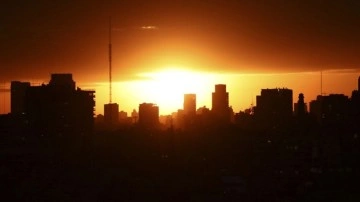 Güneş'teki büyük patlama, Dünya'daki radyo sinyallerini geçici devre dışı bıraktı!