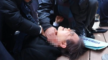 Güney Kore’de boynundan bıçaklanan ana muhalefet lideri ameliyat oldu