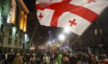 Gürcistan'da tartışmalı yasa tasarısı parlamentoda oylanarak geri çekildi
