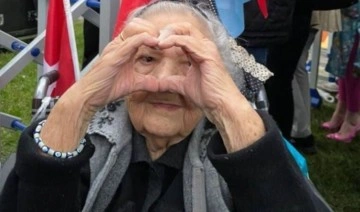 Güvenç Dağüstün paylaştı: '98 yaşındaki anneannem Ankara mitingine gitmiş'