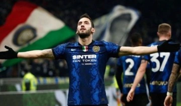 Hakan Çalhanoğlu: 'Inter'de kalmak istiyorum'