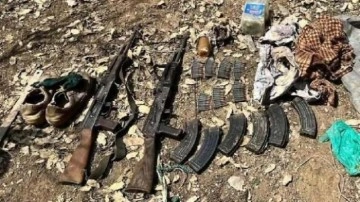 Hakkari'de PKK'lı teröristlerin silah ve mühimmatı ele geçirildi