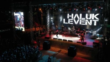 Haluk Levent, 11. Uluslararası Soli Güneş Festivalinde sahne aldı
