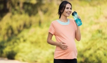 Hamilelikte bol su tüketimi büyük önem taşıyor