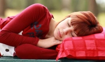 Hangi yöne doğru uyumak daha sağlıklı?