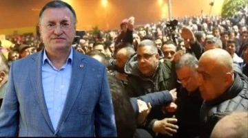 Hatay Büyükşehir Belediyesi Başkanı Savaş: Bana karşı kumpas yapıldı, adaylıktan çekilmeyeceğim