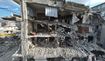 Hatay'da hasarlı evlerin içi drone ile görüntülendi