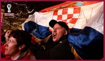 Hırvat taraftarlar, Dünya Kupası'nda yarı finale yükselmelerini kutladı