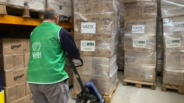 İHH Gazze'ye 8 tır daha yardım malzemesi gönderdi!