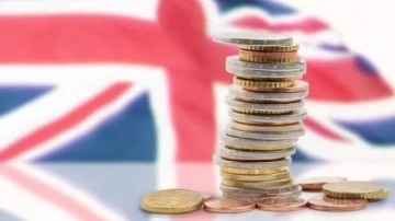 İngiliz ekonomisi yılın üçüncü çeyreğinde 0,2 daraldı