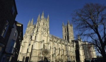 İngiltere Kilisesi piskoposlarından ‘eşcinsel’ kararı