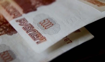İran, Rusya ile finansal işlemlerde ruble ve riyal kullanmaya başladı