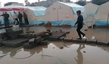 İskenderun'da şiddetli yağış çadır kenti vurdu!