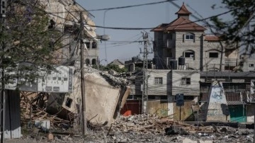 İsrail Gazze'de eve saldırdı! 8 Filistinli şehit oldu