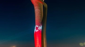 İstanbul Havalimanı trafik kontrol kulesi 15 Temmuz için özel aydınlatıldı