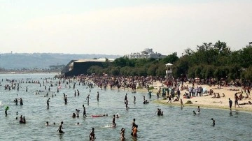 İstanbul Valiliği yüzme alanları ve plajlarla ilgili alınan kararları açıkladı