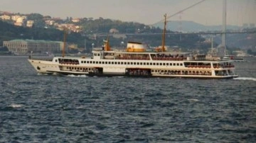 İstanbul ve İzmir'de vapur seferleri iptal edildi