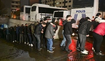 İstanbul'da düzenlenen 'Kökünü Kurutma Operasyonu'nda yakalanan 161 zanlı adliyeye se