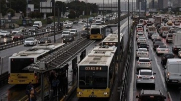 İstanbul'da pazartesi günü toplu ulaşım ücretsiz