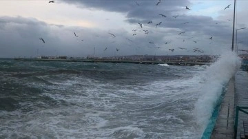 İstanbul'da vapur seferlerinde hava engeli
