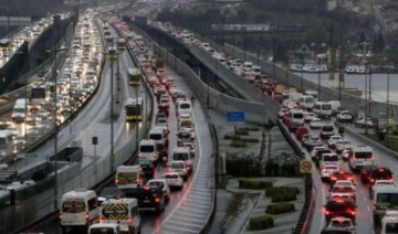 İstanbul'da 'yağmur' etkisi! Trafik yoğunluğu yüzde 80'i aştı
