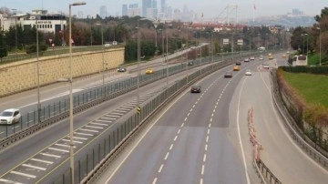 İstanbul'da yılın ilk günü: Otoyollar, sokaklar ve caddeler boş kaldı