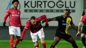 İstanbulspor sahasında Sivasspor'u mağlup etti