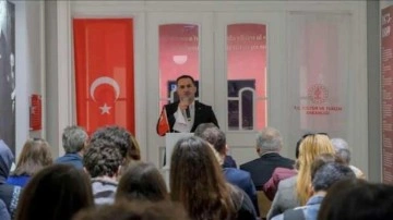 İstiklal Marşı'nın yazarı Mehmet Akif Ersoy vefat ettiği apartmanda anıldı
