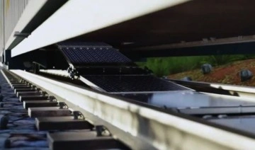 İsviçre raylar arasına güneş paneli döşeyerek elektrik üretecek