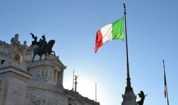 Italy approves new labor measures amid unions' protests